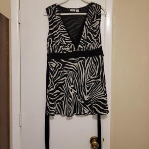 Cato Black & White Zebra Print V-Neck Sleeveless Dress